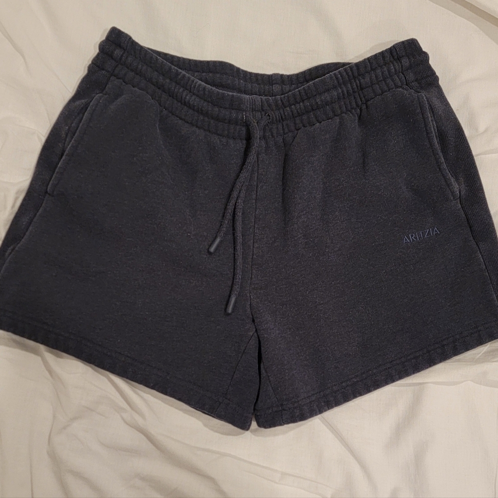 Aritzia Sweatfleece Cozy Fleece, Midthigh Sweatshort, Faded Admiral, MEDIUM.